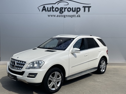 Fotografia Mercedes-Benz ML 350 CDI 4MATIC