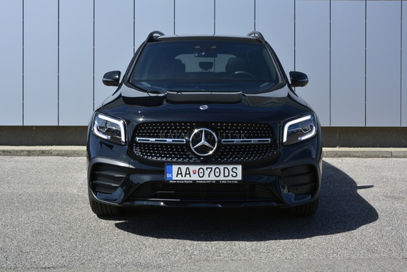 Fotografia Mercedes-Benz GLB 200 d 4MATIC