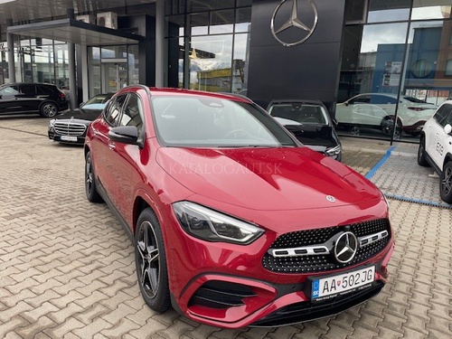 Fotografia Mercedes-Benz GLA 200 d 4MATIC