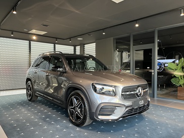 Fotografia Mercedes-Benz GLB 200 d 4MATIC