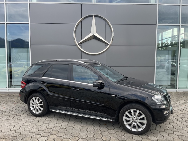 Fotografia Mercedes-Benz ML 350 CDI 4MATIC