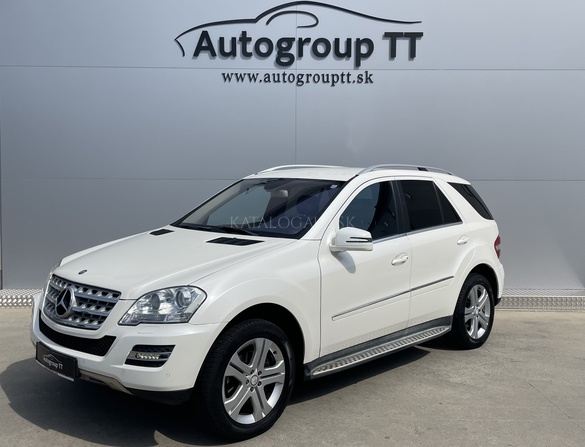 Fotografia Mercedes-Benz ML 350 CDI 4MATIC