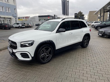 Fotografia Mercedes-Benz GLB 200 d 4MATIC