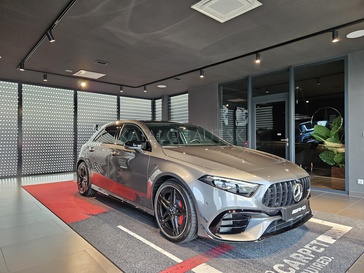 Fotografia Mercedes-Benz Mercedes AMG A 45 S 4MATIC+ hatchback