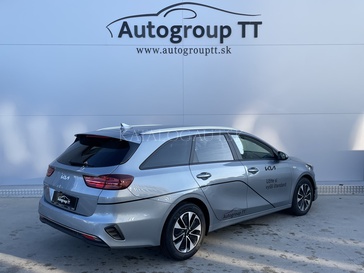 Fotografia Kia CEED SW 1,5 T-GDi M6 SILVER103kW/140k