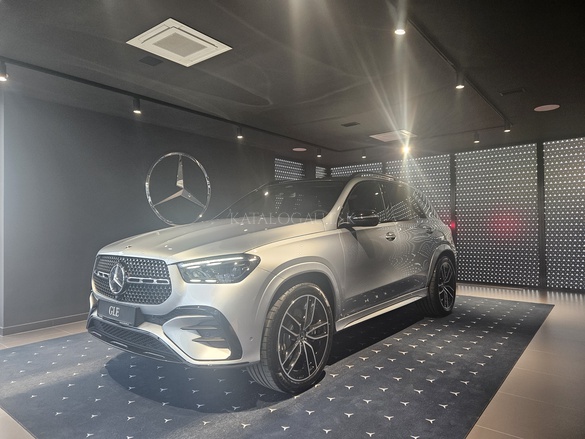 Fotografia Mercedes-Benz GLE 450 4MATIC