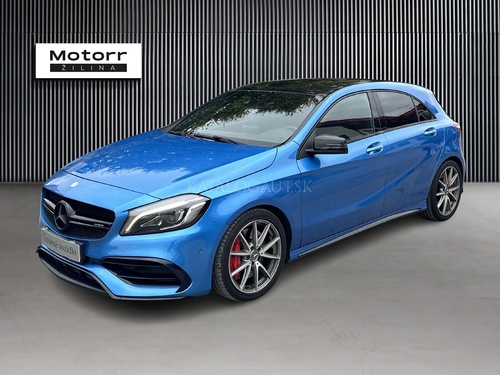 Fotografia Mercedes-Benz Mercedes-AMG A 45 4MATIC sedan