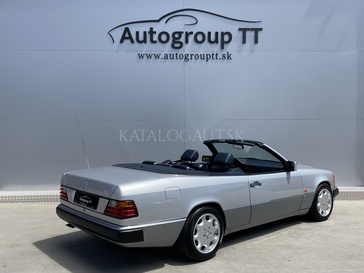 Fotografia Mercedes-Benz 300 CE-24