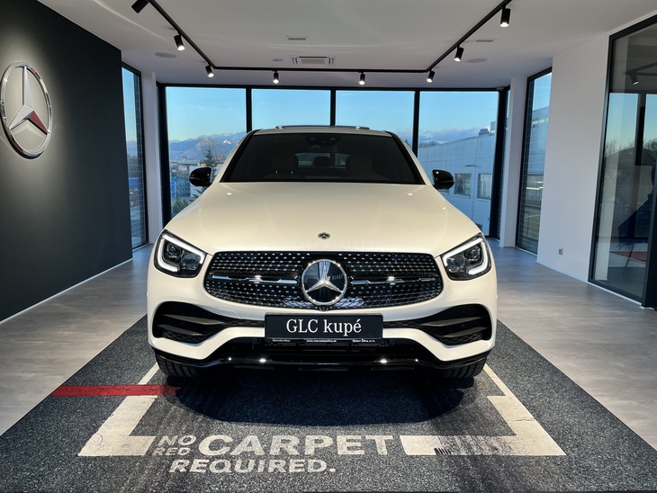 Fotografia Mercedes-Benz GLC 300 de 4MATIC kupé